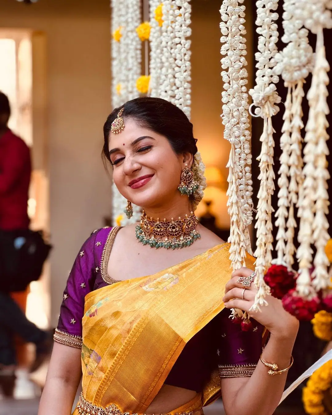 Indian Model Rabiya khatoon In Yellow Saree Maroon Blouse